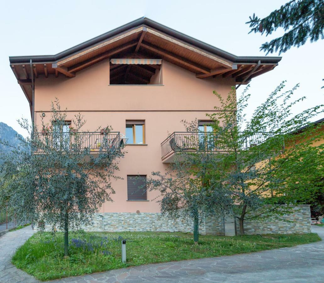 Casa Giulia  Villa Lierna Buitenkant foto